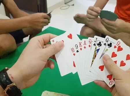Bí Kíp 2024: Cách Chơi Bài Tiến Lên Miền Bắc Luôn Thắng